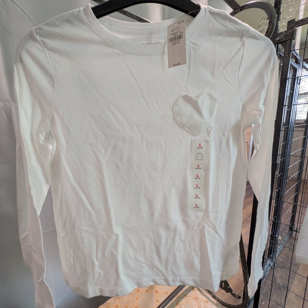 Girls White Long Sleeve, with Heart (Large, 10-12)